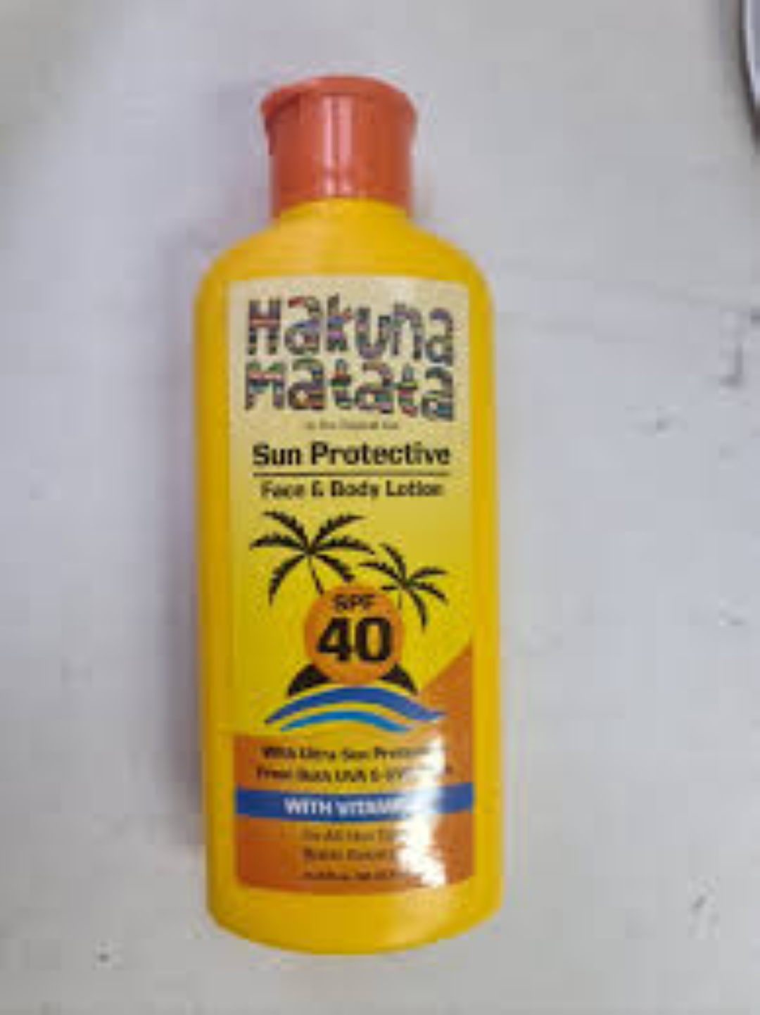 HAKUNA MATATA SUN PROTECTIVE LOTION SPF60